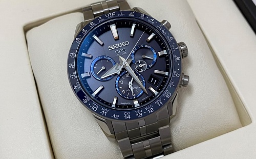 Seiko Astron GPS Solar Titanium 43mm SSH001J1