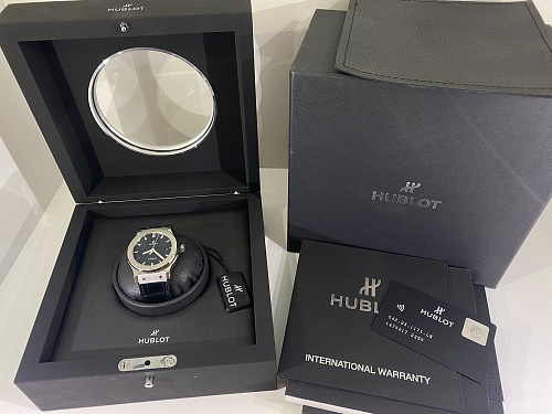 Hublot Classic Fusion Titanium 42mm 542.NX.1171.LR