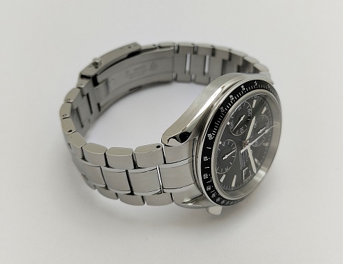 Omega Speedmaster Date 40mm 3210.50.00