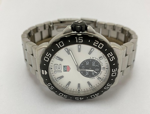 TAG Heuer Formula 1 Big Date 42mm WAU1111.BA0858