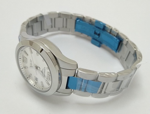 Longines Conquest Automatic 30mm L3.276.4.76.6