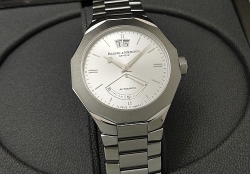 Baume&Mercier Riviera Automatic Retrograde 40mm MOA08828