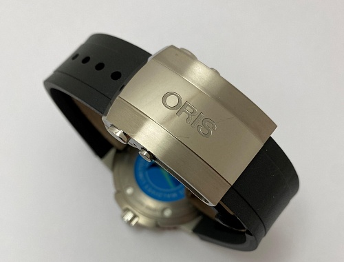 Oris Aquis 300m Maldives LE 43mm 01 643 7654 7185