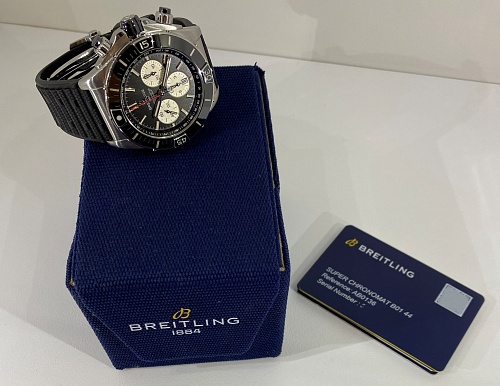 Breitling Super Chronomat B01 44mm AB0136251B1S1