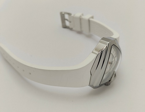 Hamilton Ventura S Quartz H24251391