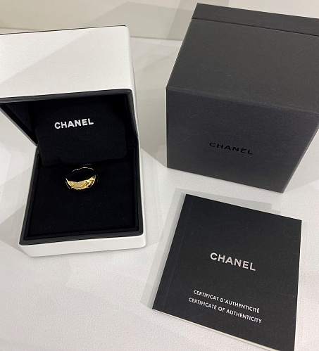Кольцо Chanel Coco Crash Yellow Gold Ring J10571