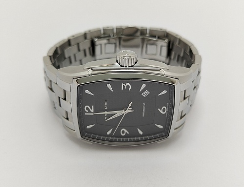 Hamilton Jazzmaster Automatic Tonneau 37x42mm H36415135