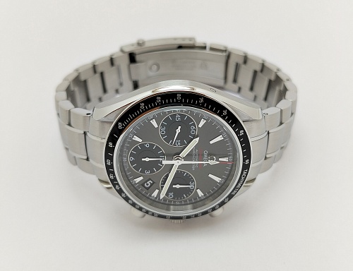 Omega Speedmaster Date 40mm 323.30.40.40.06.001