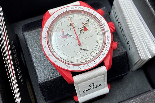 Omega x Swatch Mission to Mars Moonswatch 42mm SO33R100