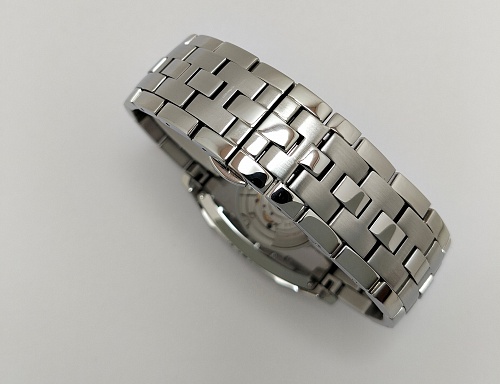 Hamilton Jazzmaster Automatic Tonneau 37x42mm H36415135