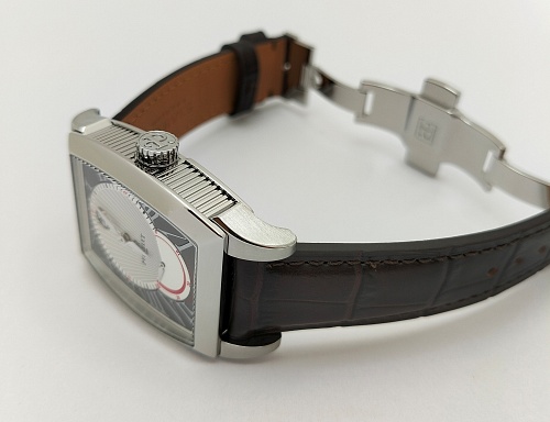 Perrelet Tonneau Power Reserve Automatic A1017