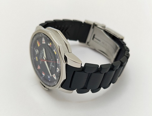 Corum Admiral's Cup Trophy 41mm 082.833.20/F373