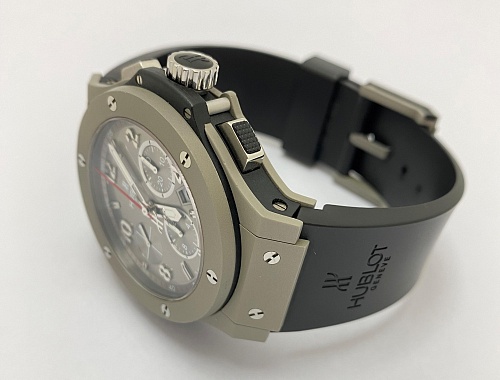 Hublot Big Bang 44mm Limited Edition Mag Bang 320.UI.440.RX