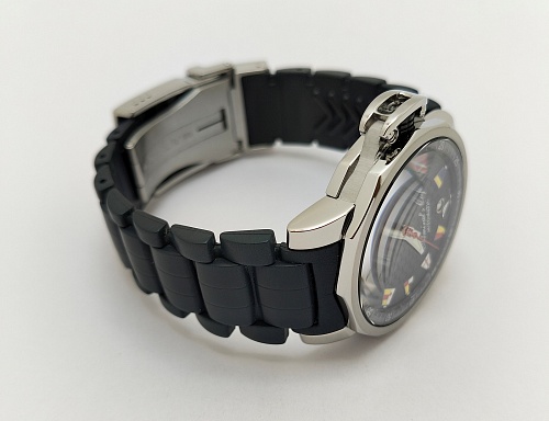 Corum Admiral's Cup Trophy 41mm 082.833.20/F373