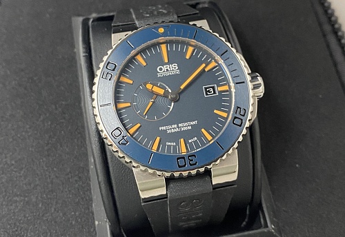 Oris Aquis 300m Maldives LE 43mm 01 643 7654 7185