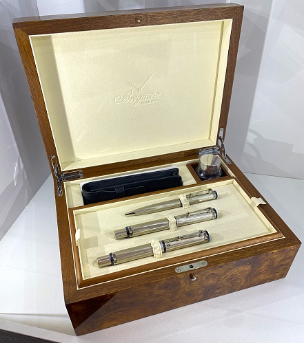 Breguet Accessories Classique writing instruments complete set WIS1AG03F