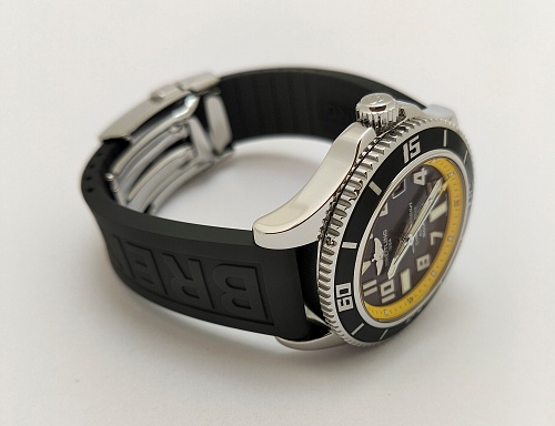 Breitling Superocean 1500m 42mm A1736402