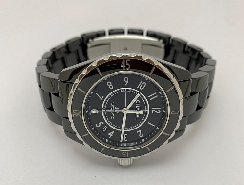 Chanel J12 Automatic 38 mm H0685