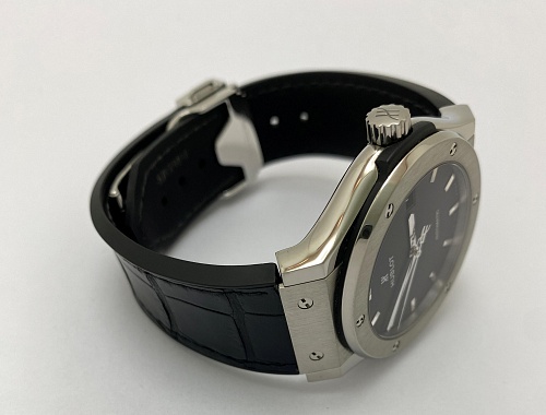 Hublot Classic Fusion Titanium 42mm 542.NX.1171.LR