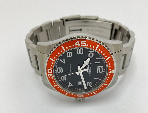 Longines Hydroconquest Quartz 41mm L3.689.4.59.6