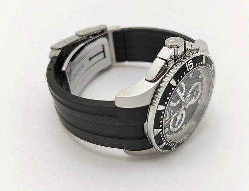 Longines Hydroconquest Quartz Chronograph 41mm L3.743.4.56.2