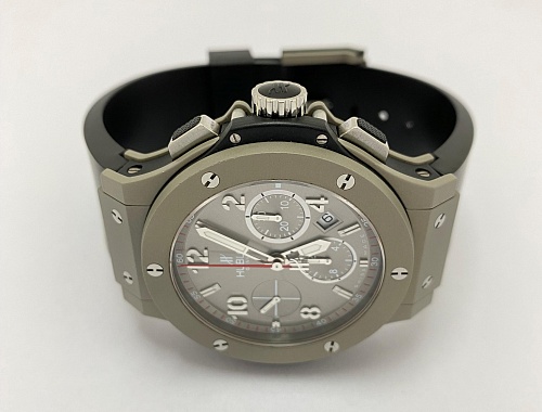 Hublot Big Bang 44mm Limited Edition Mag Bang 320.UI.440.RX