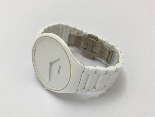 Rado True Thinline White Ceramic 39mm 140.0957.3.001