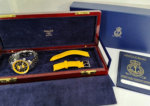 Arnold & Son Scout Navigators 44,5mm 1AZBS.Y01A.K17B