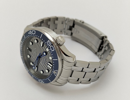 Omega Seamaster Diver 300m Co-Axial Master Chronometer 42m 210.30.42.20.06.001