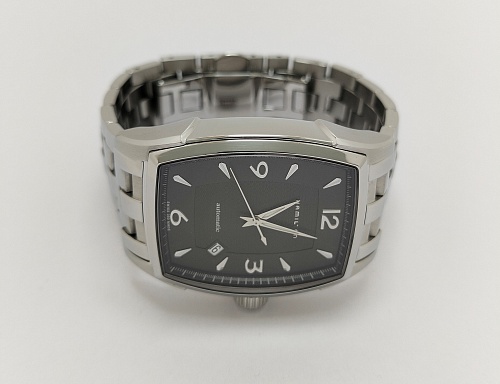 Hamilton Jazzmaster Automatic Tonneau 37x42mm H36415135