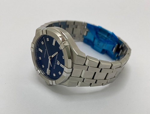 Maurice Lacroix Aikon Automatic Date 35mm AI6006-SS002-450-1