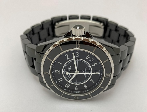 Chanel J12 Automatic 38 mm H0685
