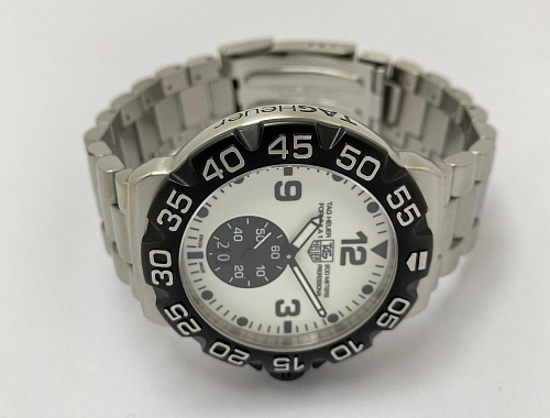 TAG Heuer Formula 1 Big Date 44mm WAH1011.BA0854