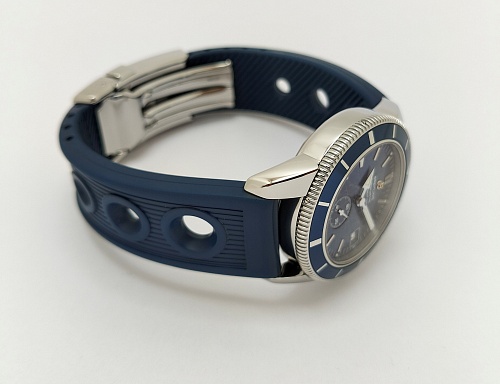 Breitling Superocean Heritage 38mm A37320