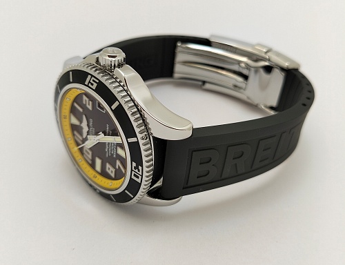 Breitling Superocean 1500m 42mm A1736402