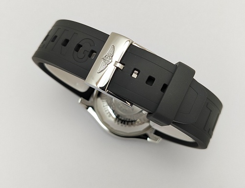 Breitling Superocean 44mm A1739102