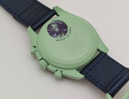  Omega x Swatch Mission on Earth Moonswatch 42mm SO33G100