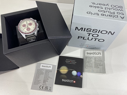 Omega x Swatch Mission to Pluto Moonswatch 42mm SO33M101