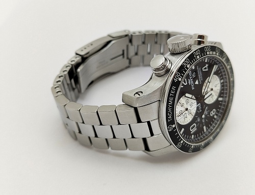 Fortis B-42 Stratoliner Chronograph 42mm 665.10.11M
